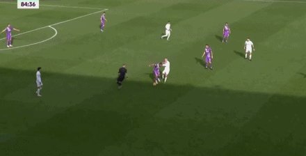 1645885240024003832.gif